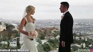 Китайська пара трахкає в готельному номері порно мами і сина - 2022-04-27 00:18:13